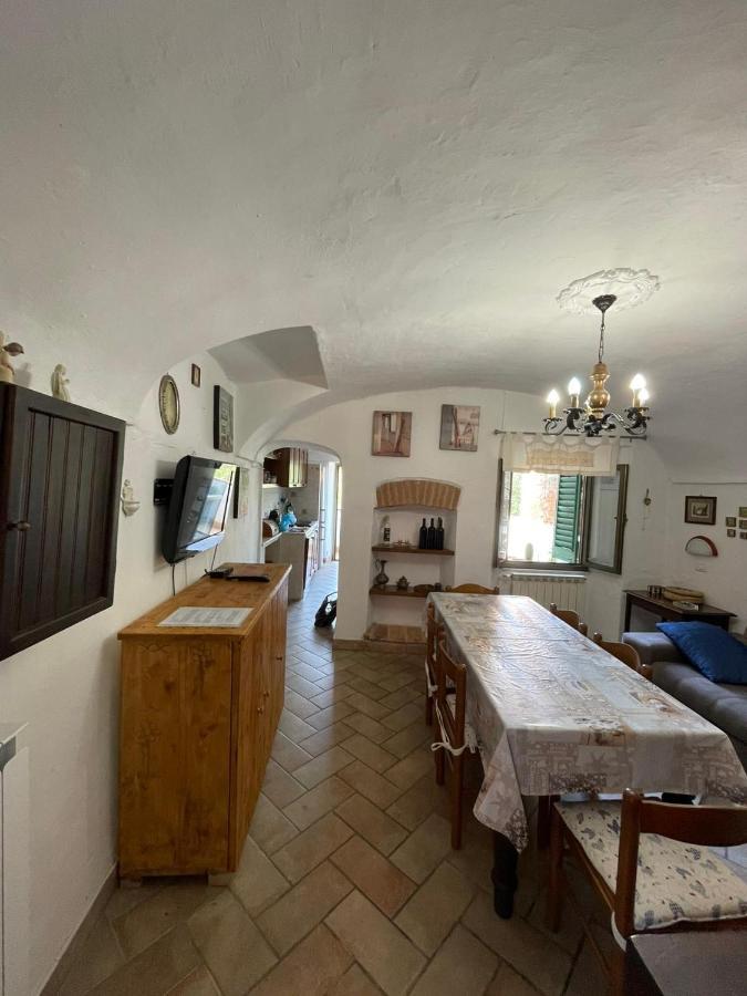 Casa Vacanza Pegrini Nel Centro Storico Di Гави Экстерьер фото