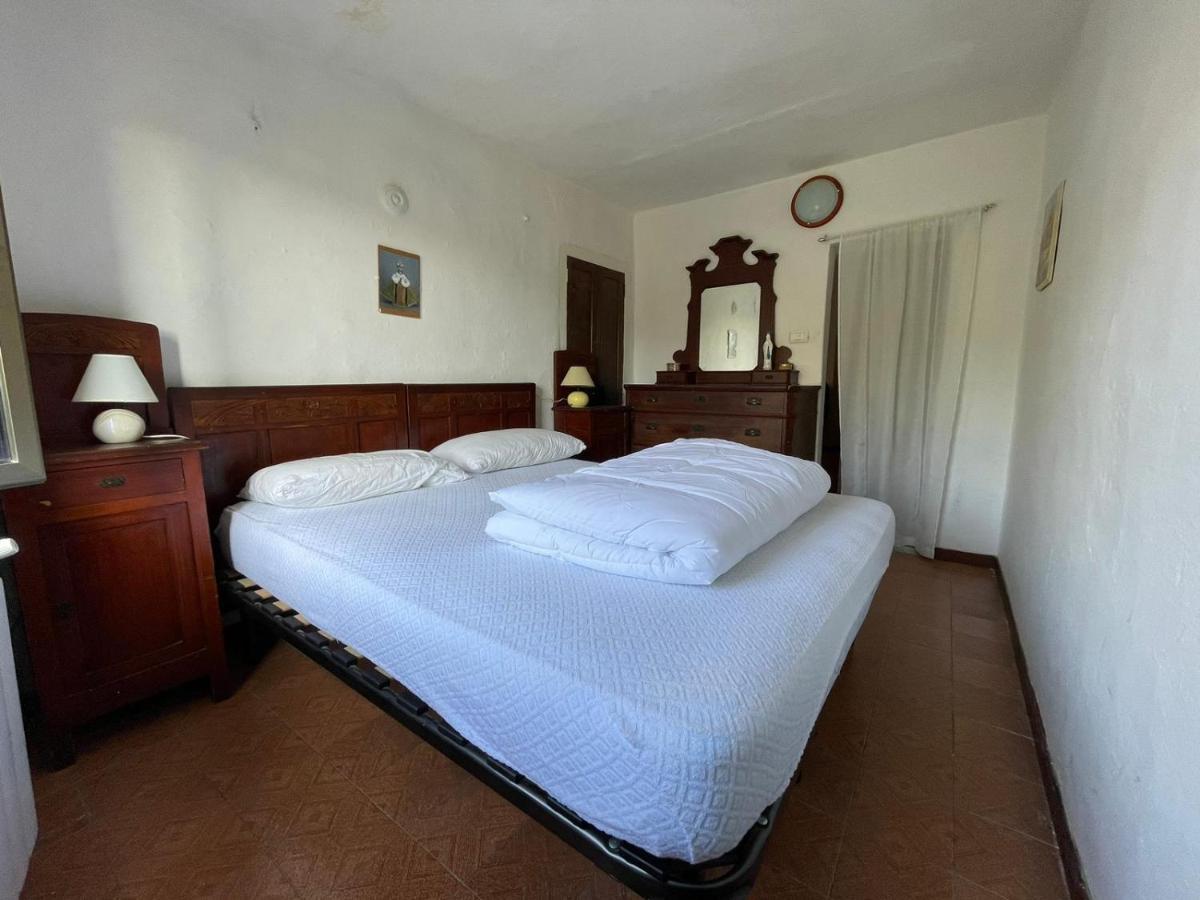 Casa Vacanza Pegrini Nel Centro Storico Di Гави Экстерьер фото